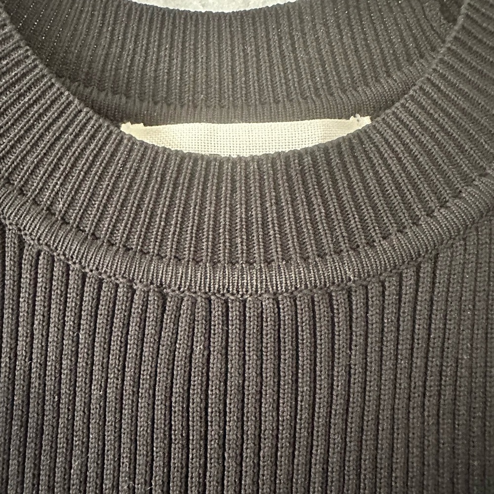 Black Ribbed Knit Top - Picture 5 of 7